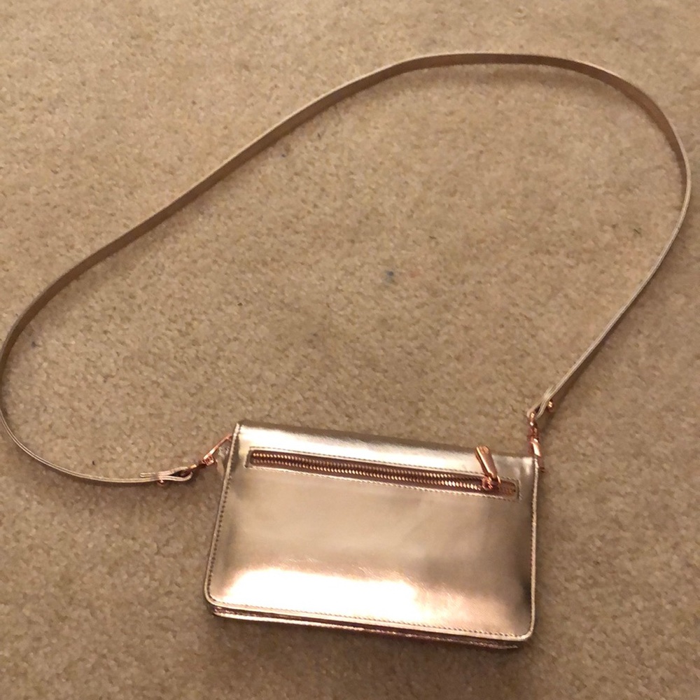 Purse - Picture 3 of 4